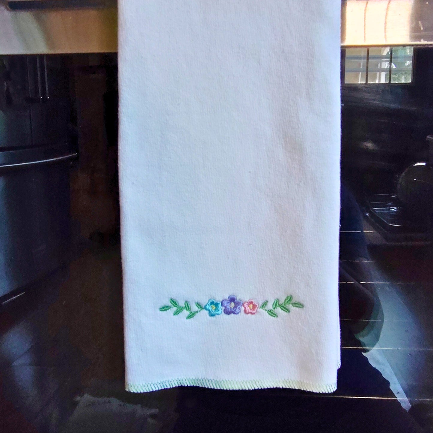Quick-dry Hemp Dish Towel -Flowers - Personalized Embroidery - Organic Hemp Cotton - Super Absorbent - Tea Towel - 15x25 inches
